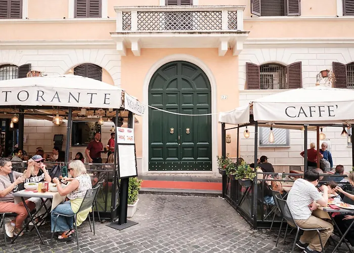 Luxury In Piazza Di Spagna