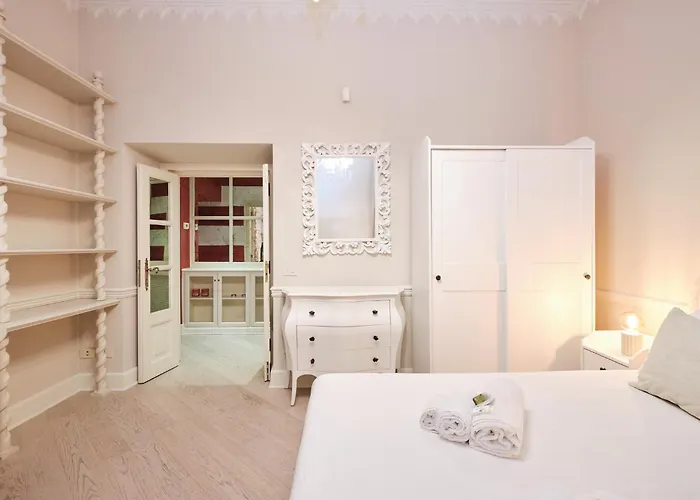 Luxury In Piazza Di Spagna